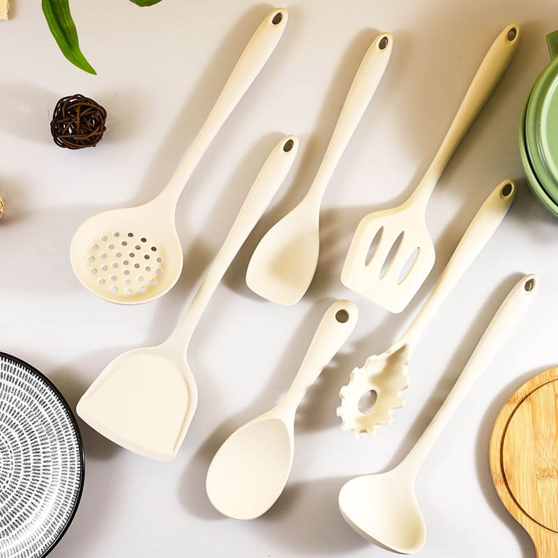 silicone kitchen tools